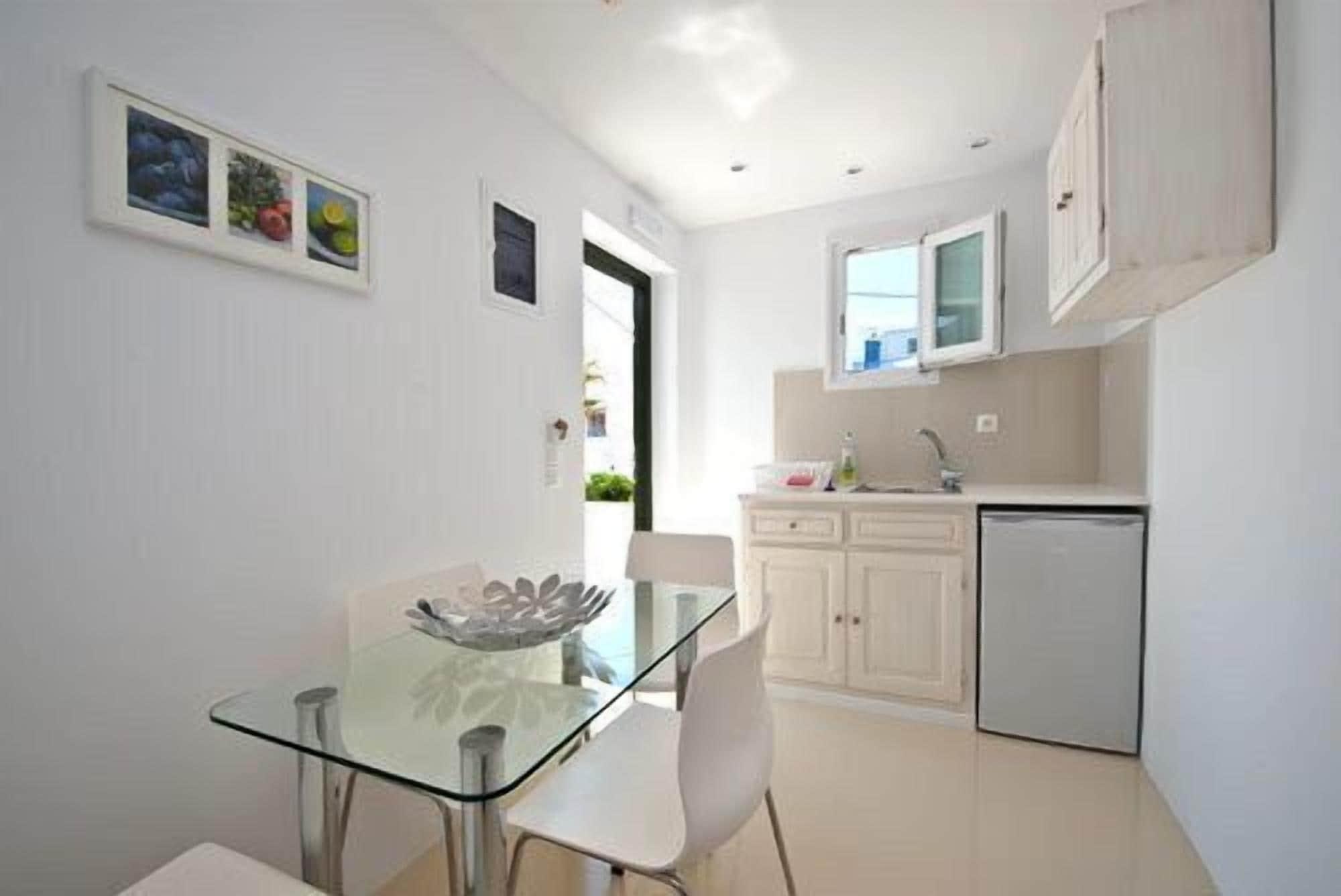 Hotel & Apartments Kalypso 纳乌萨 外观 照片