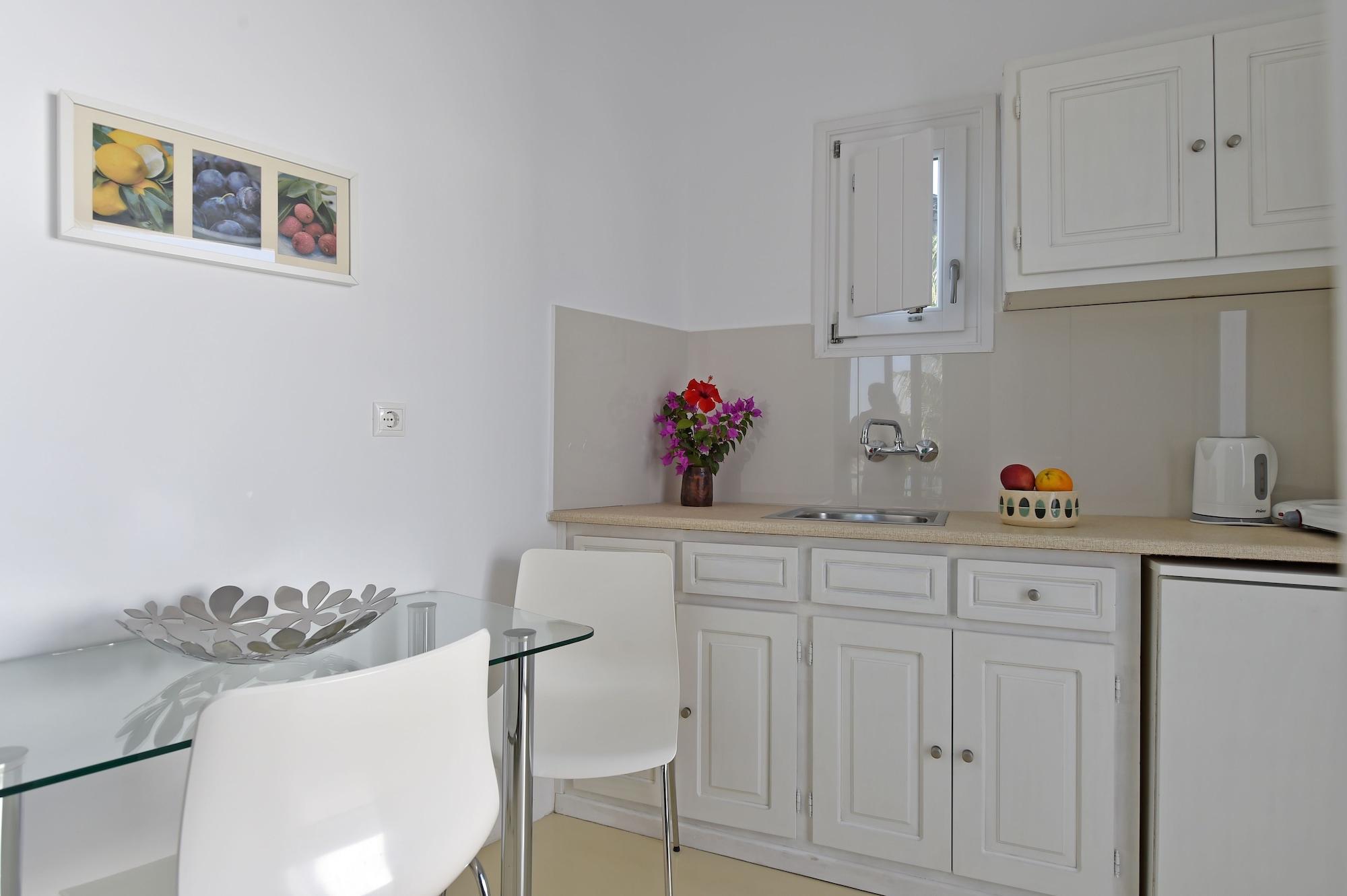 Hotel & Apartments Kalypso 纳乌萨 外观 照片